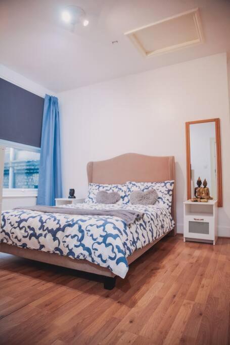 3 Bed Flat With Balcony Central ลอนดอน ภายนอก รูปภาพ