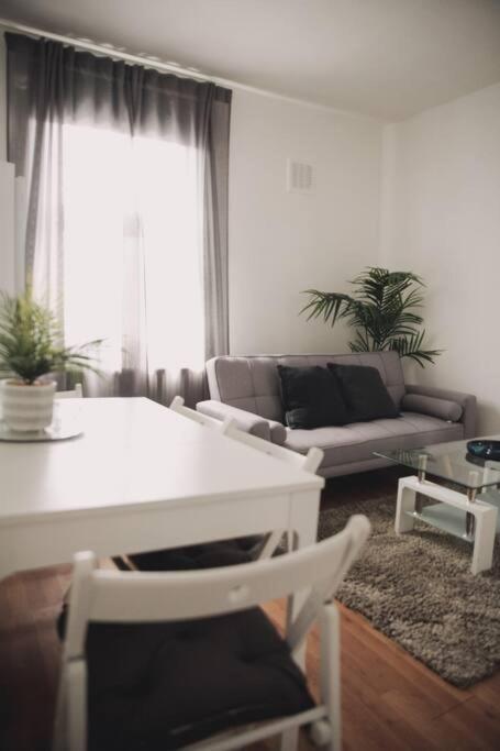 3 Bed Flat With Balcony Central ลอนดอน ภายนอก รูปภาพ